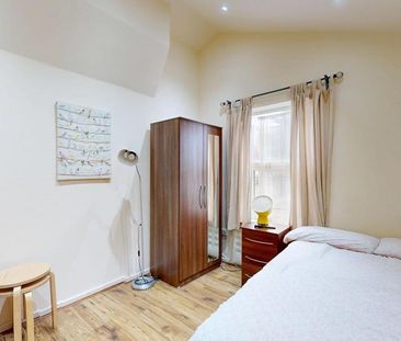 Studio to rent - Photo 6