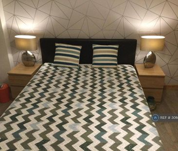 1 bedroom in a house share to rent - Photo 6