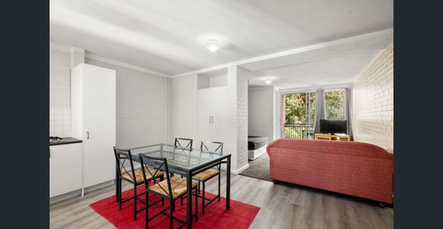 Close to the Action!! - Photo 1