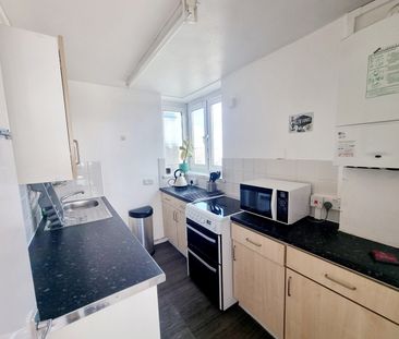 1 Bed Flat, Westbourne Park Road, W2 - Photo 3