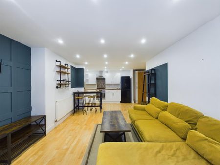 2 bedroom flat to rent - Photo 5