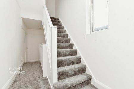 2 bedroom maisonette to rent - Photo 5