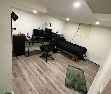 For Lease - 129 Earlton Road Unit# Bsmt, Toronto, Ontario - Photo 6