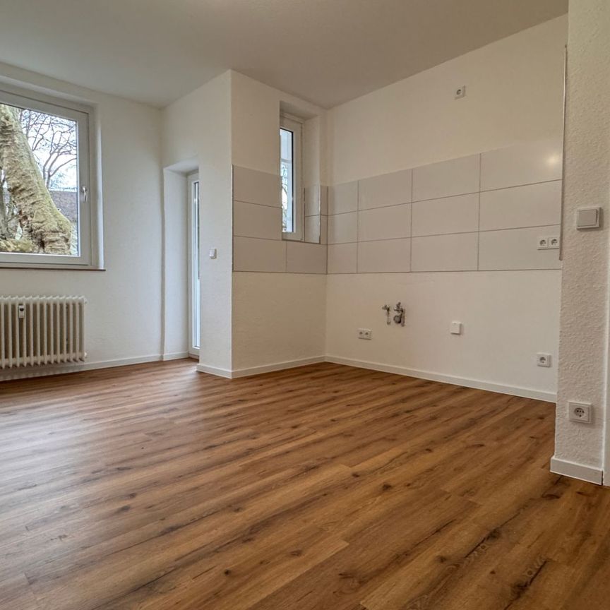 *** Erstbezug nach Modernisierung! Charmante EG-Wohnung mit Duschbad! *** - Foto 1