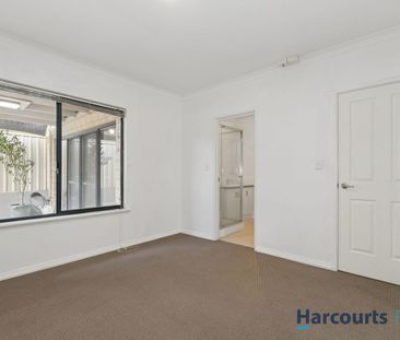 Well Located - Secure - Low Maintenance - Photo 4