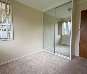 Refreshed family home in prime South Penrith location - Photo 2