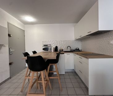 Location Appartement 2 pièces 31m² SETE 34200 - Photo 4