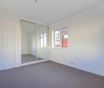 2 bedroom ground floor flat to rent - Photo 1