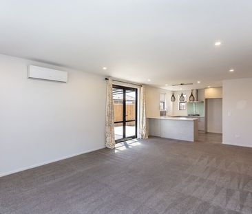 Modern 3-bedroom family home in great location! - Photo 1