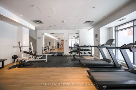 68 Abell Street #637 - Photo 4