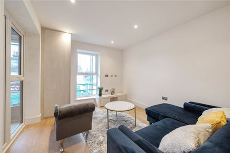 3 Bedroom Flat/Apartment to rent - Photo 4