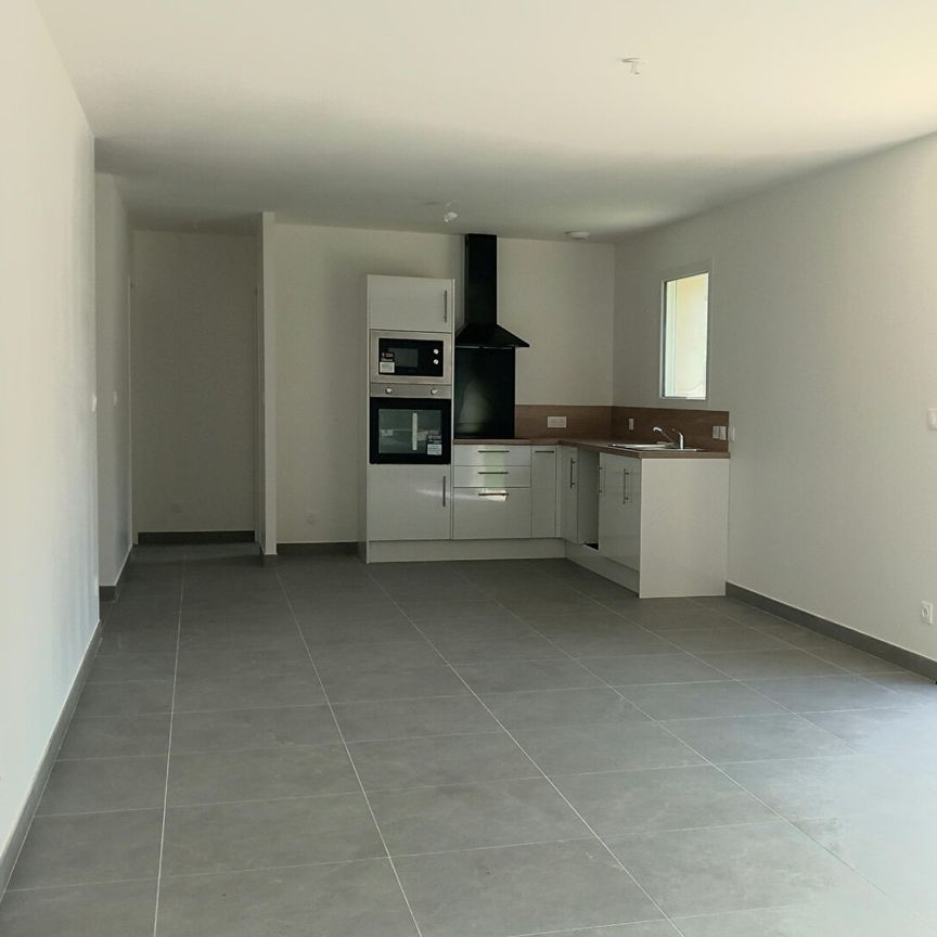 Location Maison 4 pièces 88m² - Photo 1