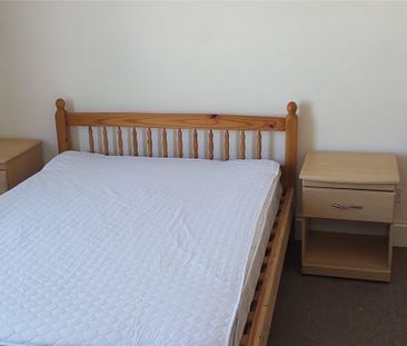 4 bedroom house to rent Bath Road, PO4 - Photo 3