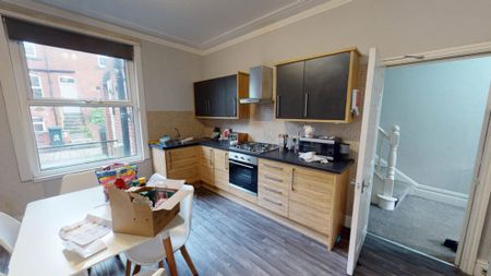 54 St. Michaels Road, Leeds, LS6 3BG - Photo 5