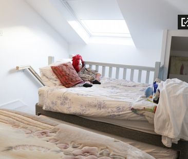 Room for rent in 2-bedroom house in Killiney, Dublin - Photo 5