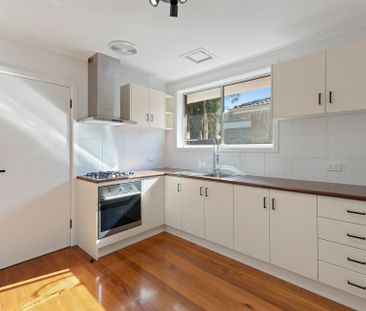 2/665-667 Waverley Road, Glen Waverley - Photo 1