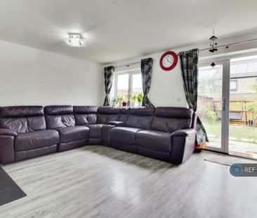 5 bedroom terraced house to rent - Photo 2
