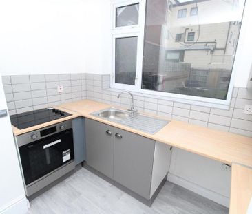 1 bedroom ground floor flat to rent - Photo 5