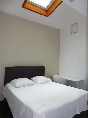 Location Appartement 3 pièces 75m² MARSEILLE 2ème - Photo 3