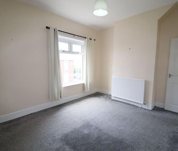 2 bedroom terraced house to rent - Photo 6