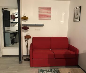 Studio de 22.86 m² meublé - Photo 1
