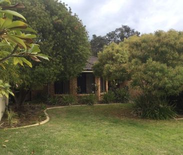 GREAT FAMILY HOME - Photo 3