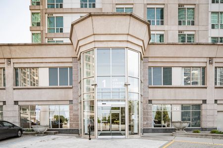 For Lease - 1 Lee Centre Drive Unit# 1905, Toronto, Ontario - Photo 5