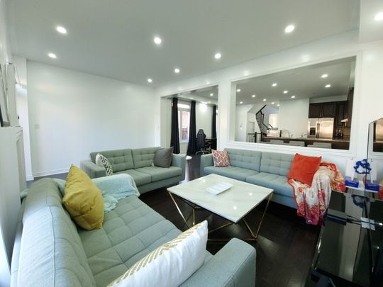 For Lease - 63 Lorenzo Circle, Brampton, Ontario - Photo 1