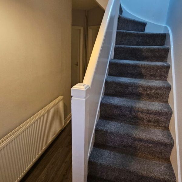 Mexborough Place, Chapel Allerton, Leeds, LS7 3EB - Photo 1