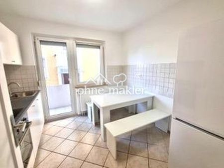 *Möbliertes WG-Zimmer* mit EBK und allg. Balkon - Photo 3