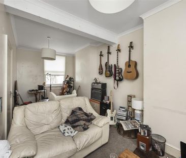 5 bedroom terraced house to rent - Photo 1