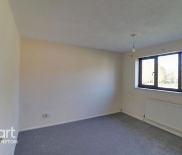 4 bedroom detached house to rent - Photo 4