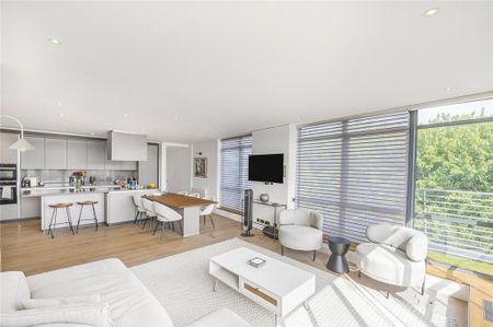 3 bedroom penthouse to rent - Photo 2