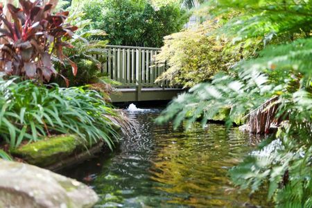 Refined and Oversized Three Bedroom Residence - Photo 5