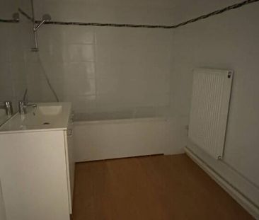 METZ GARE - APPARTEMENT F3 RENOVE - CACHET DE L'ANCIEN - Photo 3