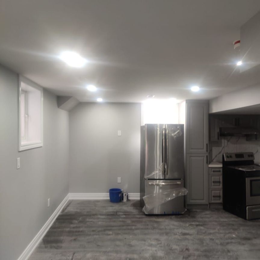 For Lease - 954 Preston Manor Drive Unit# Bsmt, Mississauga, Ontario - Photo 1