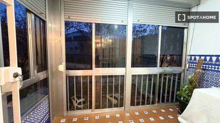 3 bedroom luxury Flat for rent in Seville, Spain - Photo 5