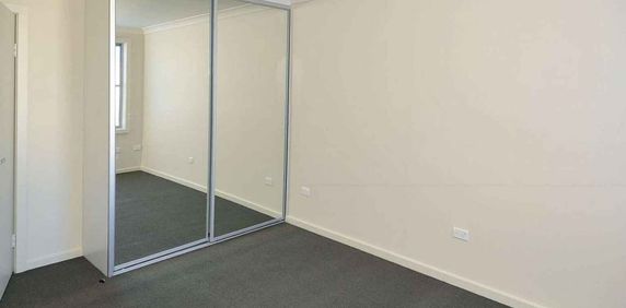 ONE BEDROOM APARTMENT CONVENIENTLY LOCATED - Photo 2