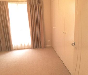 12A Kingfield Court, Camberwell, Vic 3124 - Photo 5