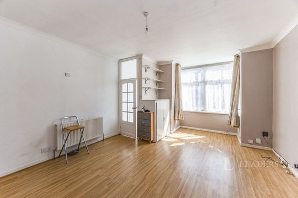 3 bedroom house to rent Copnor Road, Portsmouth, PO3 - Photo 1