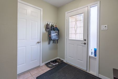 For Lease - 36 Rosenfeld Drive Unit# Upper, Barrie, Ontario - Photo 3