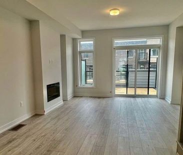 For Lease - 18 Akil Thomas Gardens, Toronto, Ontario - Photo 5