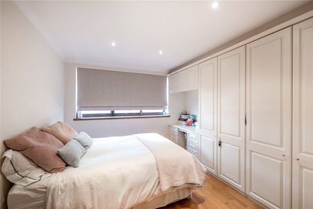 Hereford Road, W2 - Photo 3