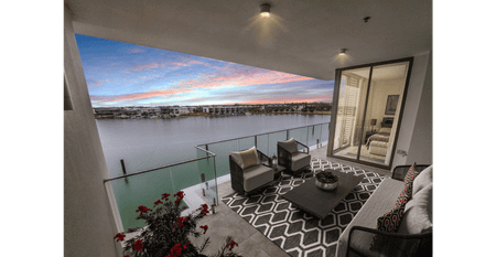 Absolute Waterfront Living | Luxury 2 Bed + 2 Car | Lasail Newport - Photo 5