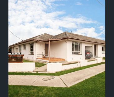 2 Bedroom Unit - Close to all Major Amenities - Photo 4