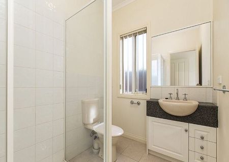 2/38 Macrina Street, Oakleigh East VIC 3166 - Apartment For Rent | Domain - Photo 4