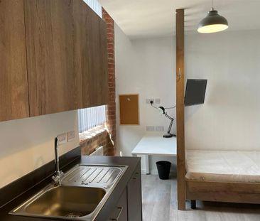 Studio to rent - Photo 5