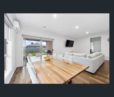 Modern Living in Highly Desirable Neighbourhood - Photo 3