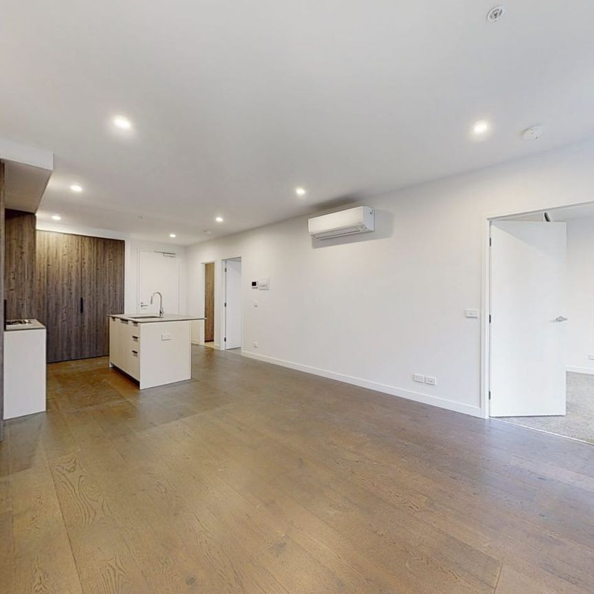 Prime Ascot Vale Road Location: Style, Convenience & Space - Photo 1