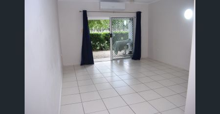 RENOVATED & SECURE TOWNHOUSE – CAT FRIENDLY - Photo 2